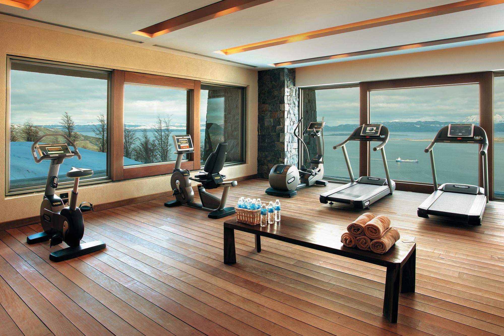 Arakur Ushuaia Resort & Spa Εξωτερικό φωτογραφία The gym at the Taj Bengal