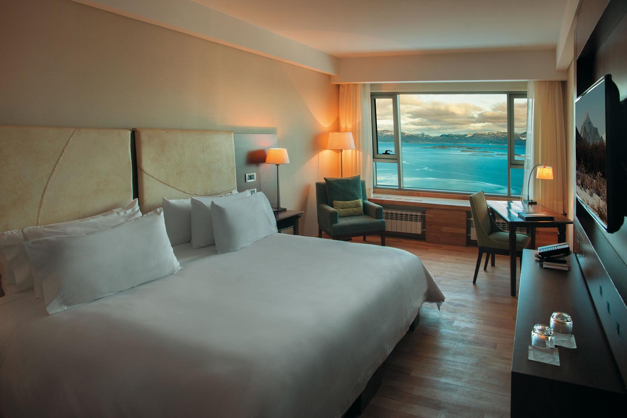 Arakur Ushuaia Resort & Spa Εξωτερικό φωτογραφία A room at the hotel